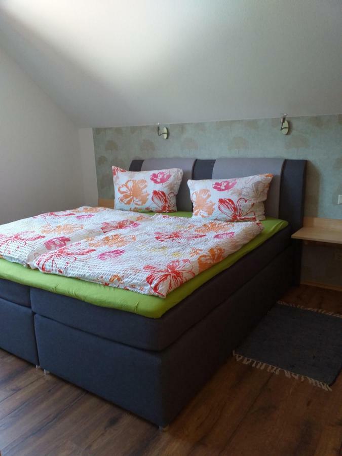 Ferienwohnung Csilla Unterweid 외부 사진